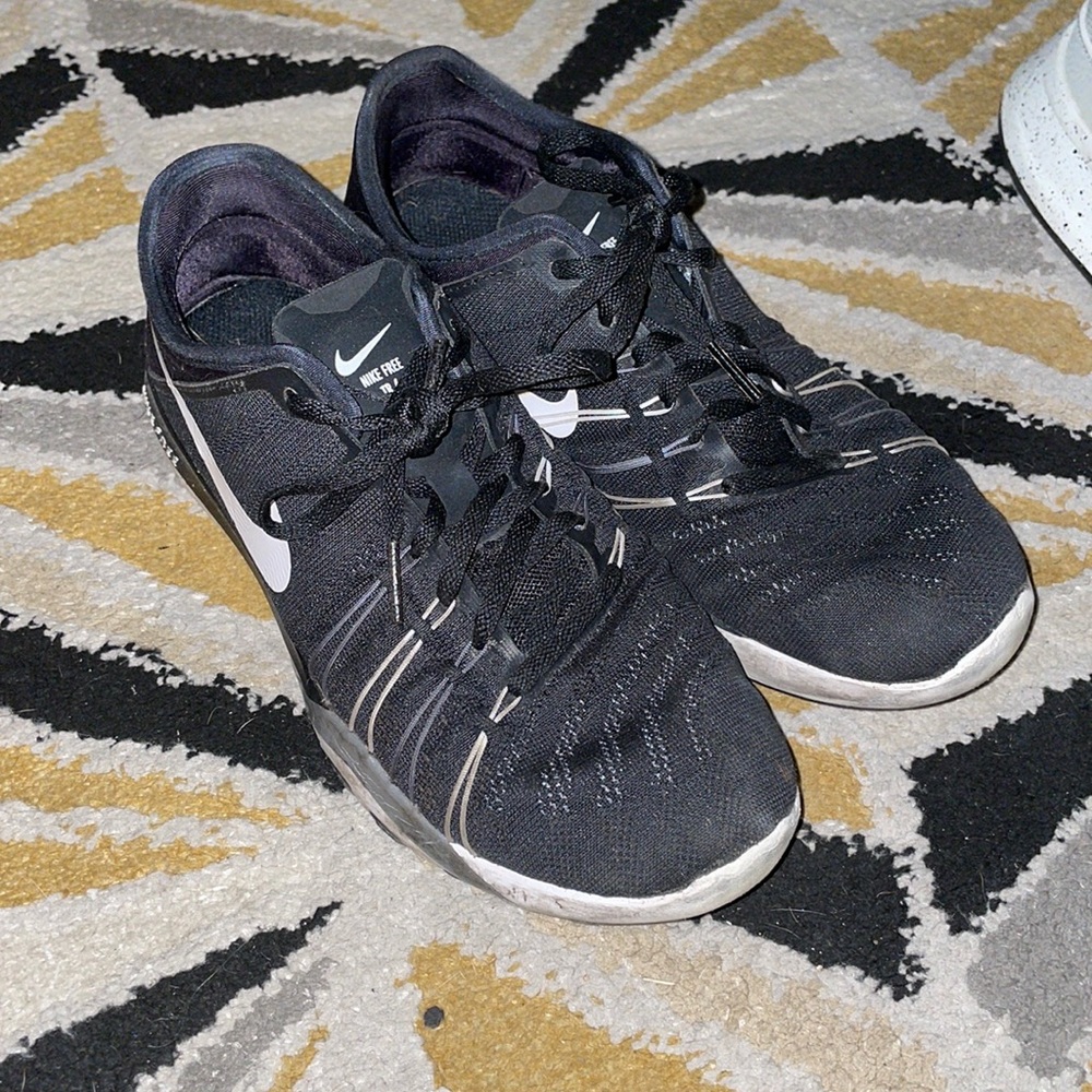 Light worn black Nike sneaker